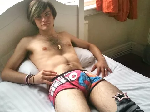 Ashley And His Vibrating Unshaved
