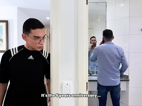 Kaio Paulista and Ryan Ross obtain a