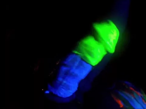 She paints her high horse big cock in UV